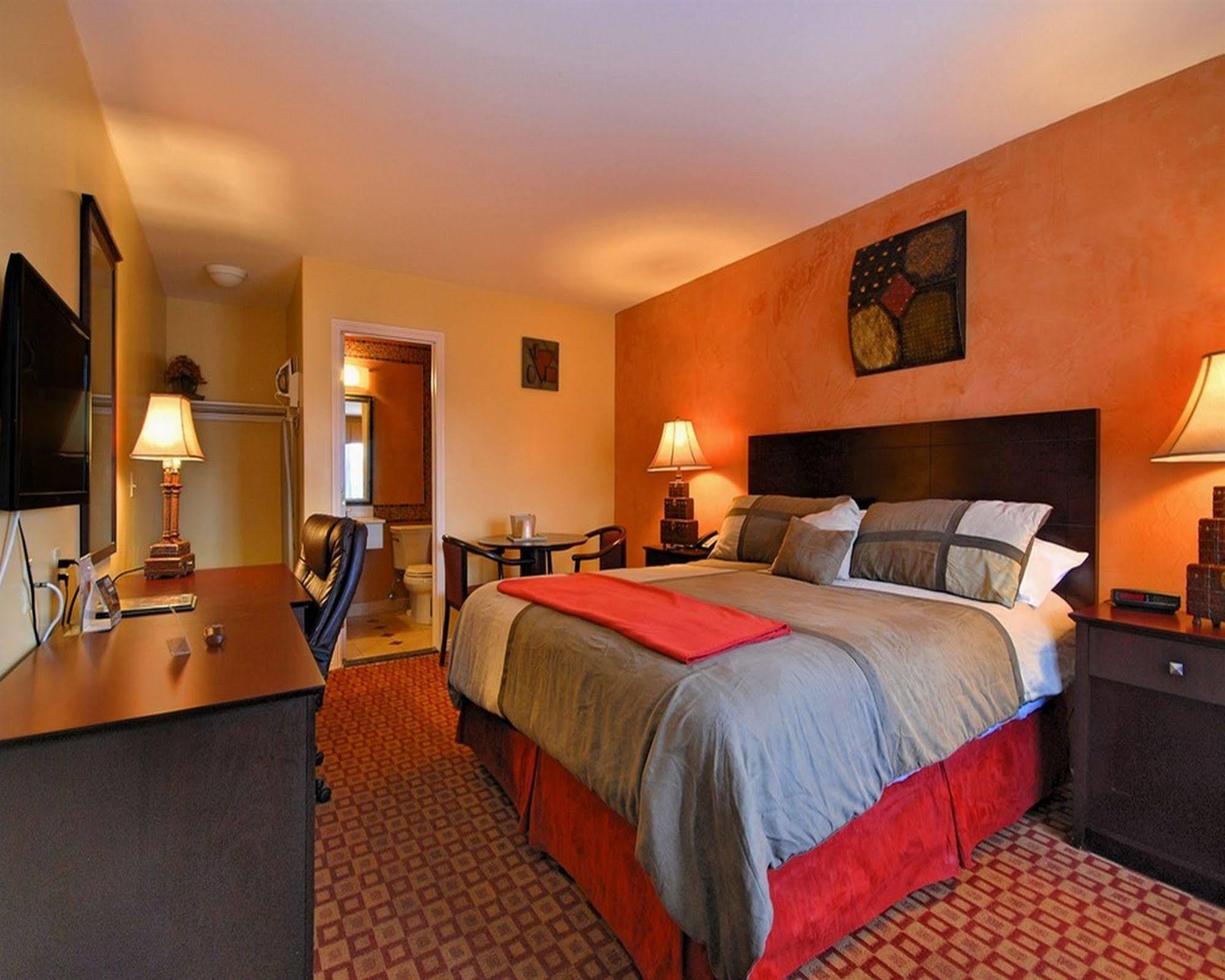 Santa Clarita Motel - Near Six Flags Magic Mountain - Valencia Номер фото